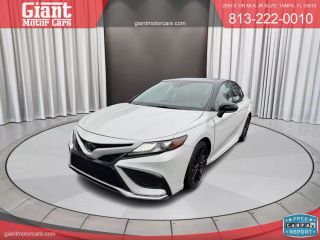 2022 TOYOTA CAMRY - Giant Motor Cars