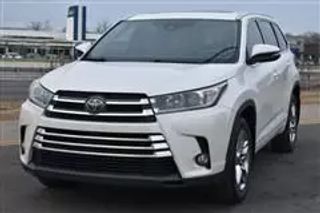 2017 TOYOTA HIGHLANDER LIMITED
