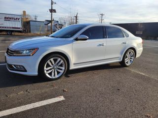 2017 VOLKSWAGEN PASSAT 1.8T SE