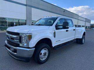 Image of 2019 FORD F350 SUPER DUTY CREW CAB