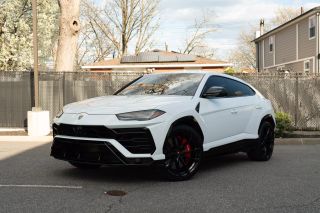 Image of 2022 LAMBORGHINI URUS
