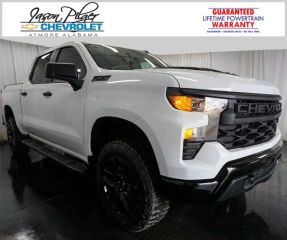 2025 CHEVROLET SILVERADO 1500 CREW CAB CUSTOM TRAIL BOSS PICKUP 4D 5 3/4 FT