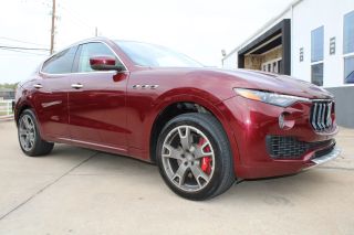 Image of 2017 MASERATI LEVANTE