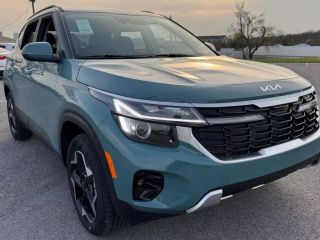 2025 KIA SELTOS EX