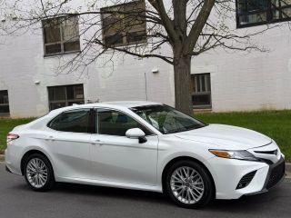 Image of 2020 TOYOTA CAMRY HYBRID