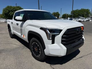 2025 TOYOTA TUNDRA CREWMAX SR5 PICKUP 4D 5 1/2 FT