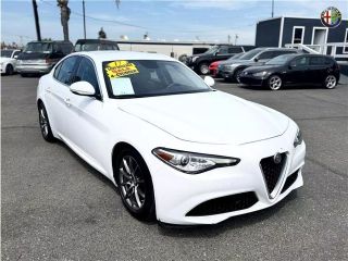 2017 ALFA ROMEO GIULIA BASE