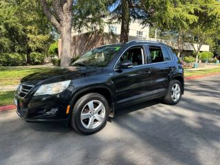 2010 VOLKSWAGEN TIGUAN S 4MOTION