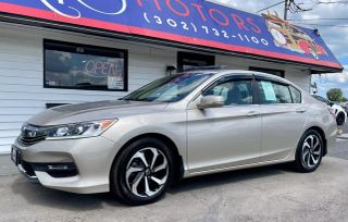 2017 Honda Accord - Image 25