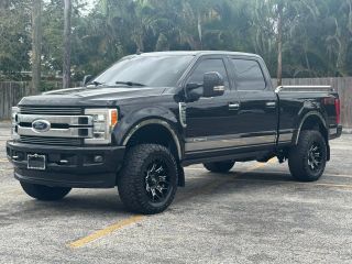 Image of 2019 FORD F350 SUPER DUTY CREW CAB