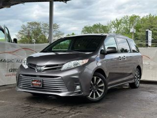 Image of 2020 TOYOTA SIENNA