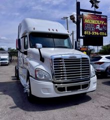 Image of 2018 FREIGHTLINER CASCADIA