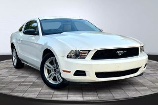 Image of 2010 FORD MUSTANG