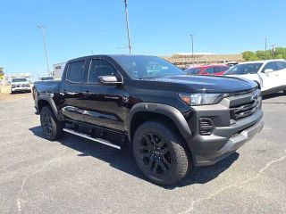 2025 CHEVROLET COLORADO CREW CAB TRAIL BOSS PICKUP 4D 5 FT