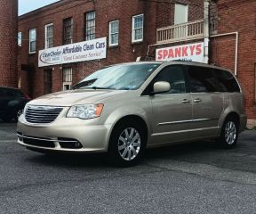 Image of 2014 CHRYSLER TOWN & COUNTRY