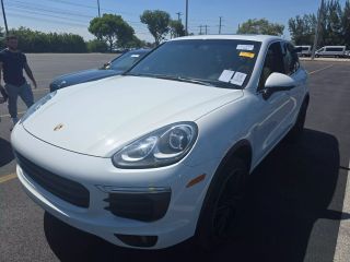 Image of 2016 PORSCHE CAYENNE
