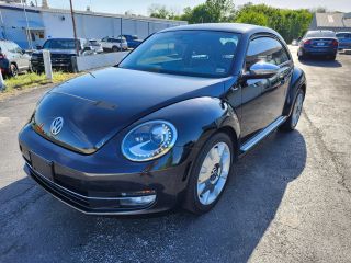Image of 2013 VOLKSWAGEN BEETLE TURBO FENDER EDITION HATCHBACK 2D
