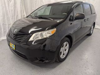 2013 TOYOTA SIENNA L
