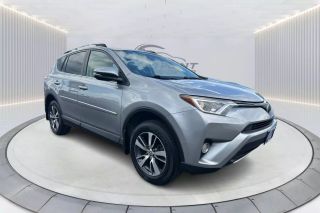 Image of 2017 TOYOTA RAV4