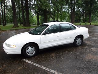 Image of 2001 OLDSMOBILE INTRIGUE