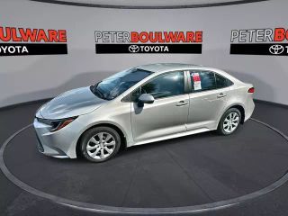 2025 TOYOTA COROLLA LE SEDAN 4D