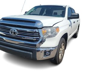 2017 TOYOTA TUNDRA SR5