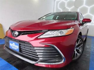 2022 TOYOTA CAMRY XLE