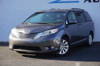 Image of 2012 TOYOTA SIENNA