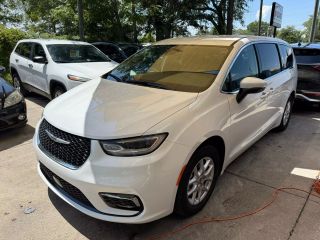Image of 2023 CHRYSLER PACIFICA