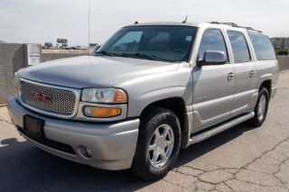 2004 GMC YUKON XL 1500 SUV  AUTOMATIC - RevEuro LLV, Las Vegas, NV, 36.05773, -115.17612