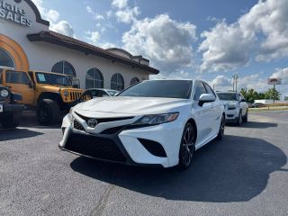 Image of 2019 TOYOTA CAMRY