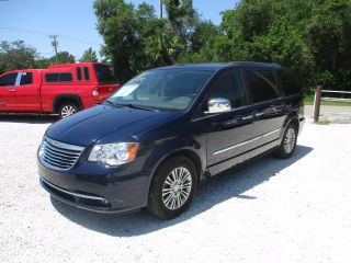 Image of 2015 CHRYSLER TOWN & COUNTRY