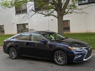 Image of 2016 LEXUS ES