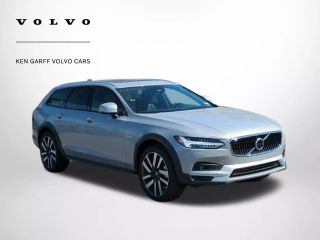 2025 VOLVO V90 B6 ULTRA CROSS COUNTRY WAGON 4D