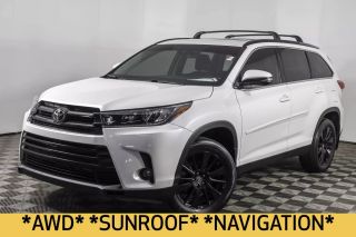 2019 TOYOTA HIGHLANDER SE