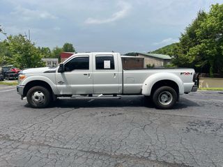 2011 FORD F350 LARIAT