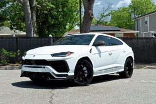 Image of 2019 LAMBORGHINI URUS