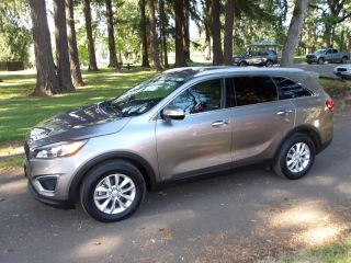 Image of 2016 KIA SORENTO