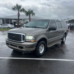 2004 FORD EXCURSION SUV  AUTOMATIC - Key Deer Motors in Miami, FL 25.73433366862614, -80.31309337727085
