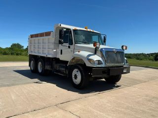 Image of 2011 INTERNATIONAL 7400