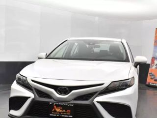 Image of 2022 TOYOTA CAMRY SE SEDAN 4D
