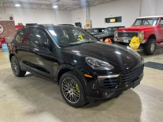 2017 PORSCHE CAYENNE S E PLATINUM