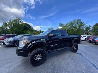 2017 NISSAN TITAN XD S
