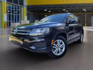 Image of 2017 VOLKSWAGEN TIGUAN