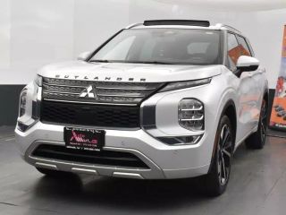 Image of 2023 MITSUBISHI OUTLANDER SEL SPORT UTILITY 4D