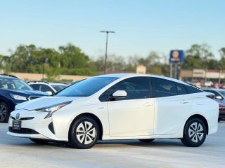 Image of 2017 TOYOTA PRIUS