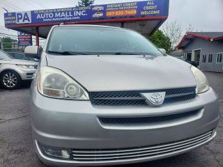 Image of 2005 TOYOTA SIENNA