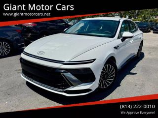 2024 HYUNDAI SONATA HYBRID - Giant Motor Cars
