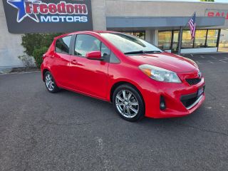 2013 TOYOTA YARIS SE