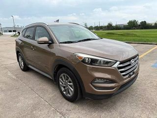 2017 HYUNDAI TUCSON SE PLUS